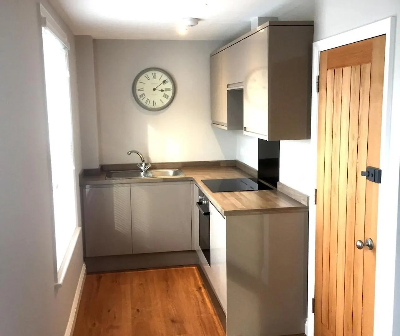 City Studio - Best Location For Exploring Cambridge - Walk To Station And City Centre 0*, קאמברידג'